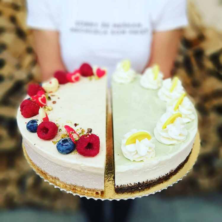 fairyy cakes cheesecakes matcha citron-slivka skorica